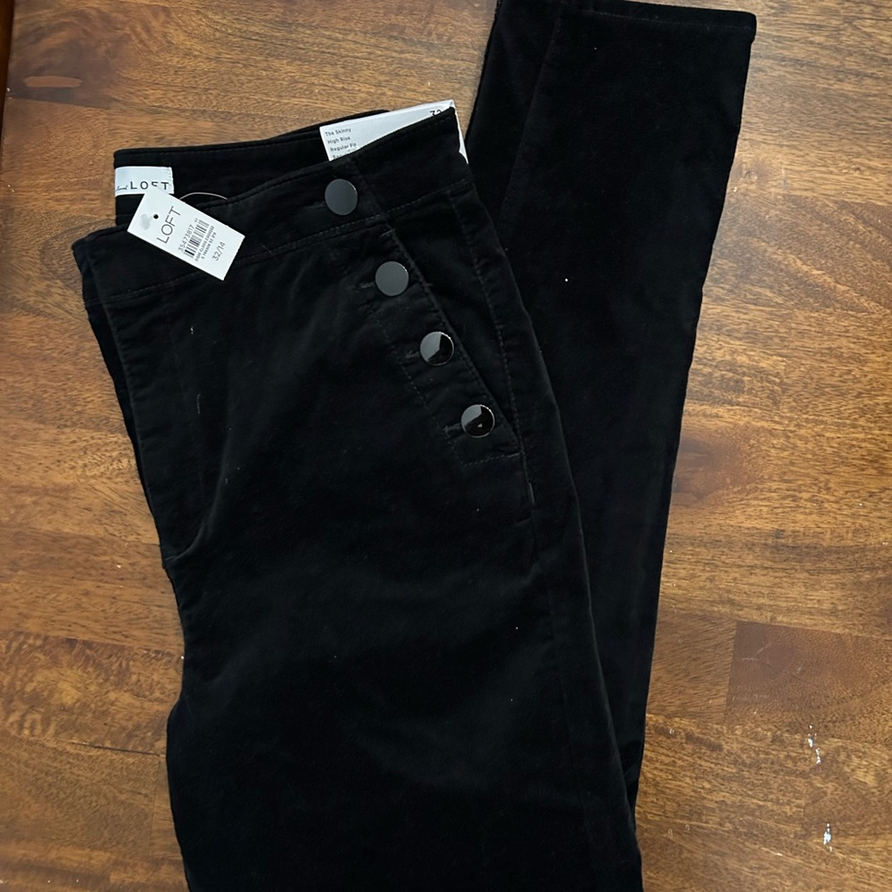 Anne Taylor Loft Black velvet /suede Pants with Button Detail